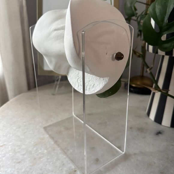 Vintage 80s J Cutrone lucite base sculpture - Picture 4 of 10